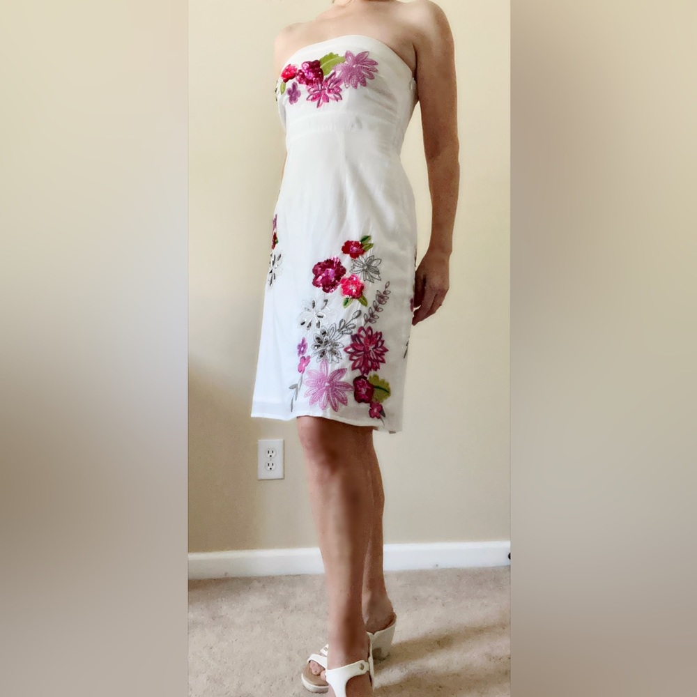 Monsoon UK strapless white dress with sequin and embroidery flowers. Size 4